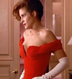 Pessoa de roupa íntima a foto  Descrição gerada automaticamente com confiança média 